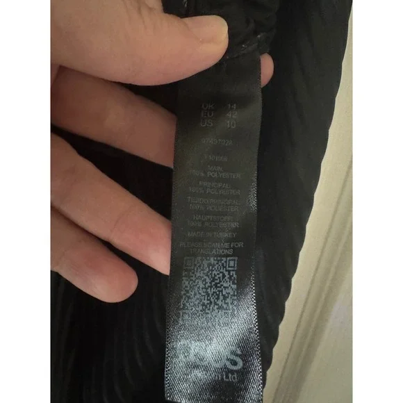 ASOS Black Pleated Wide Leg Crop Pants Elastic Waist Women's Size 10 - Picture 4 of 7